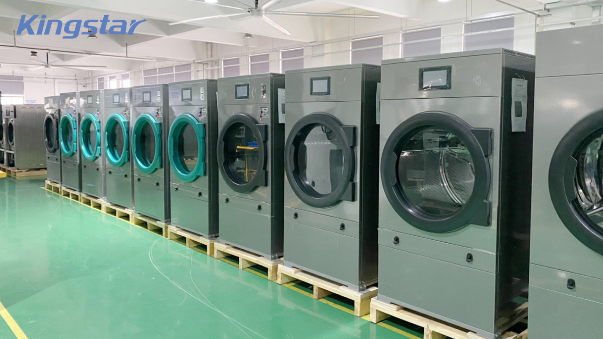 アイロン温度をマスターする: クリーニング店が完璧な最終結果を保証する方法